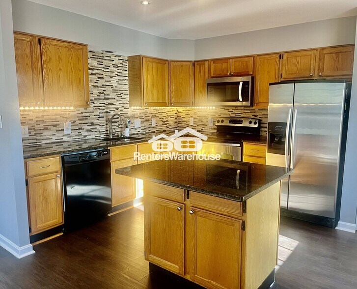 Building Photo - 6466 Woodland Forest Dr