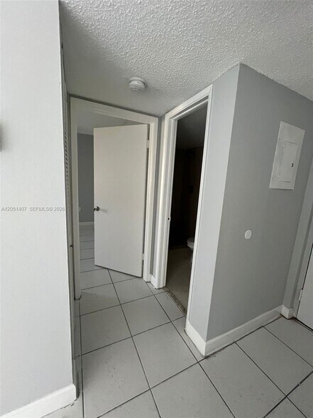 Building Photo - 7035 NW 186th St