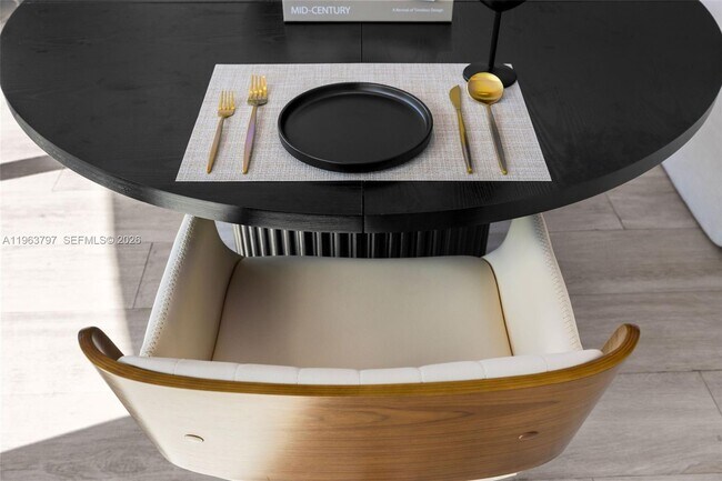 Building Photo - 45 SW 9th St