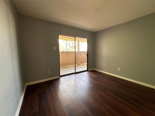 Building Photo - 8433 Hearth Dr