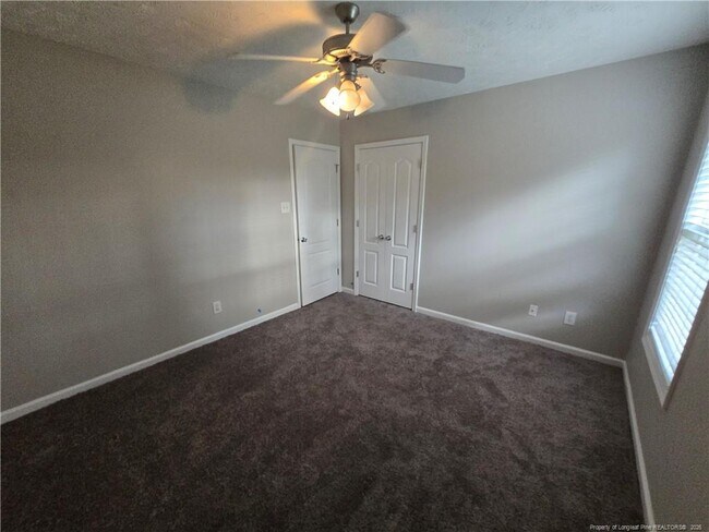 Building Photo - 150 Bear Creek Dr