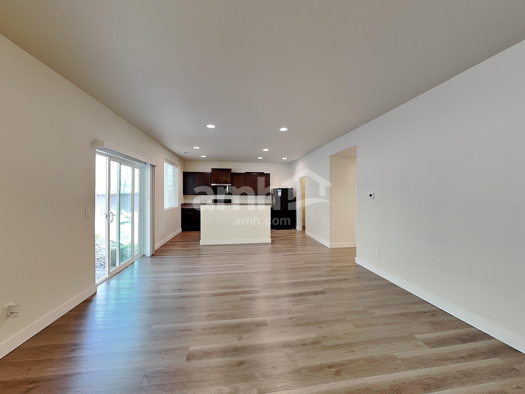 Building Photo - 1719 Blacktail Ln