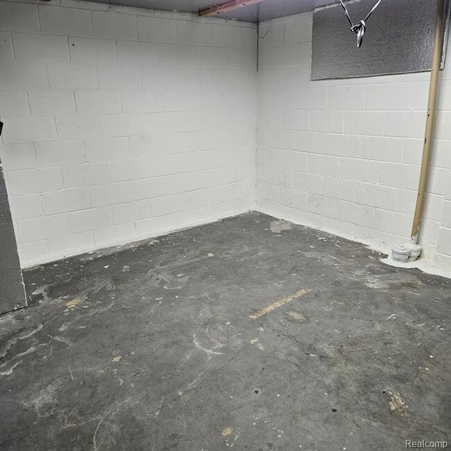 Building Photo - 1109 Ferris Ave