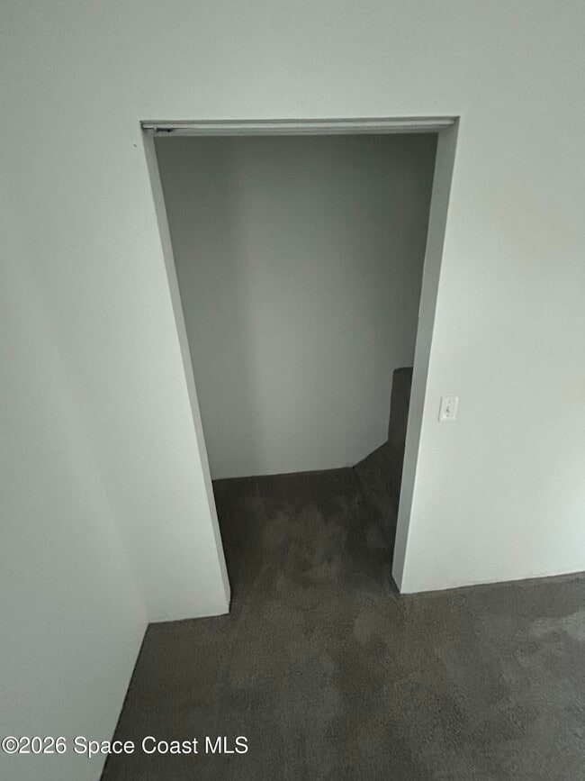 Building Photo - 7801 Maplewood Dr