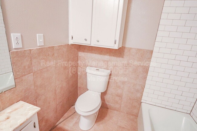 Building Photo - 6570 Oxen Rd