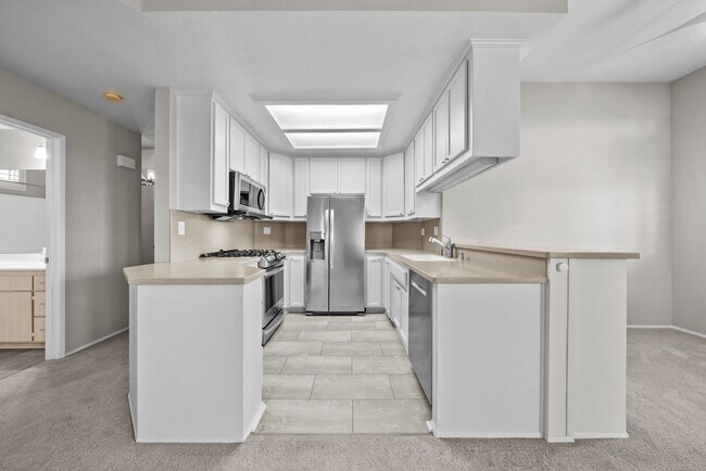Building Photo - 521 Arbor Dr