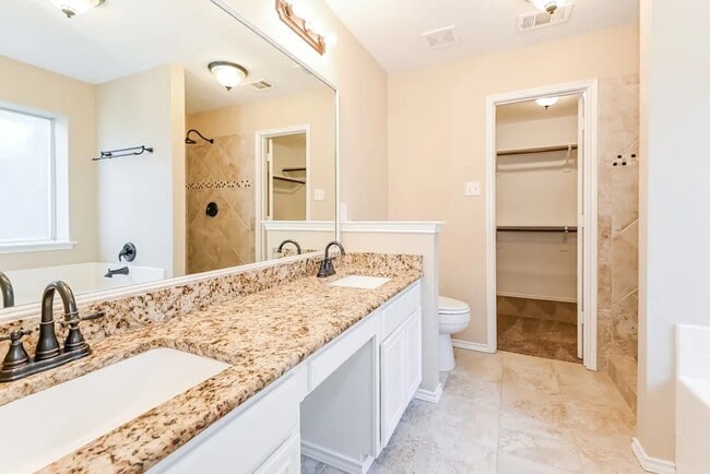 Building Photo - 120 Lightning Trl