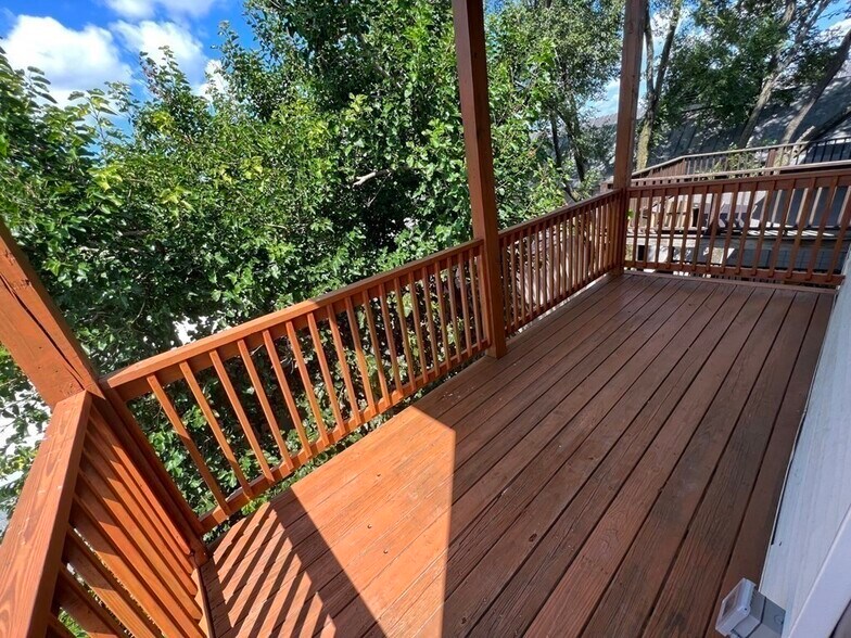 Building Photo - 7 Transit St