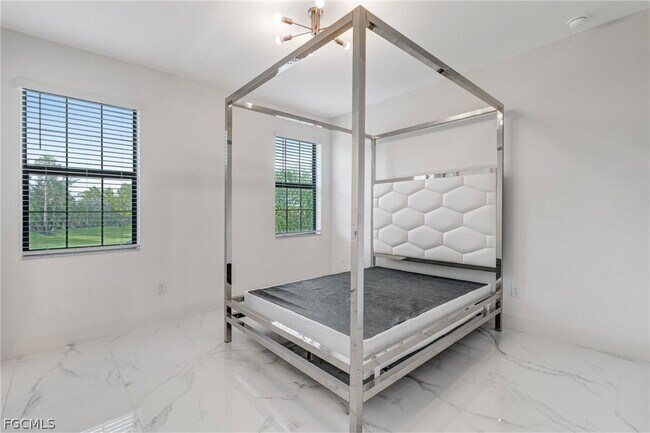 Building Photo - 11604 Meadowrun Cir