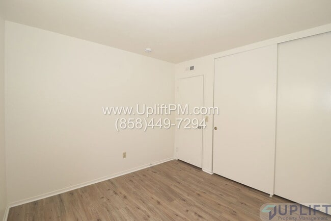 Building Photo - 10363 Penrod Ln