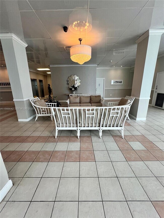 Building Photo - 7135 Collins Ave