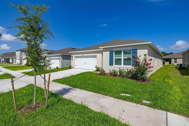 Building Photo - 2893 House Finch Rd