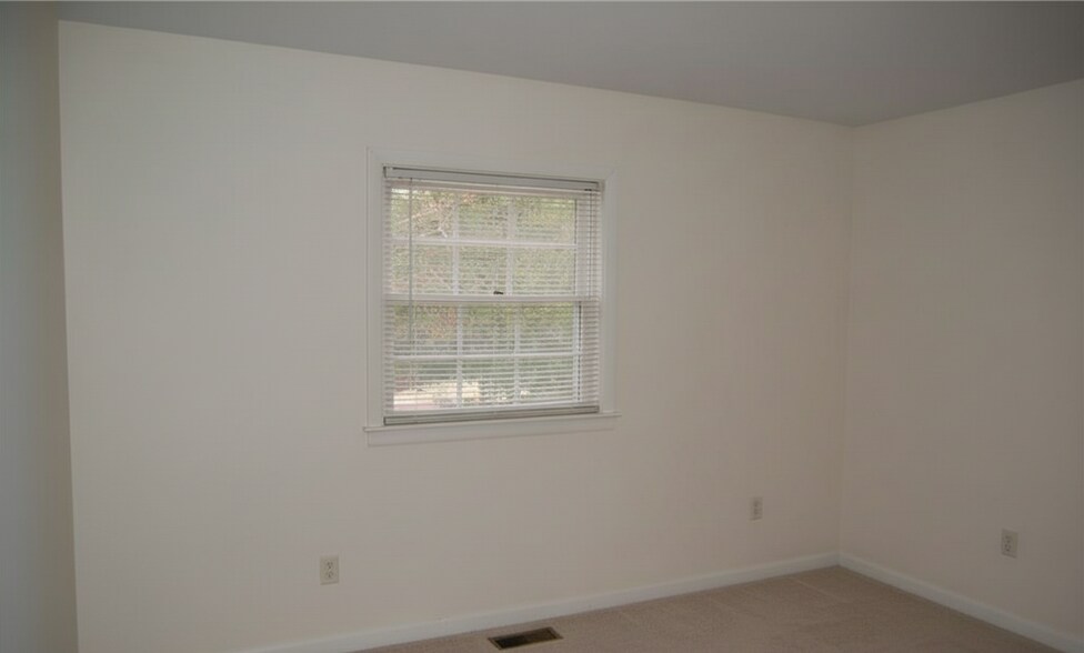 Building Photo - 4134 Blackhawk Dr