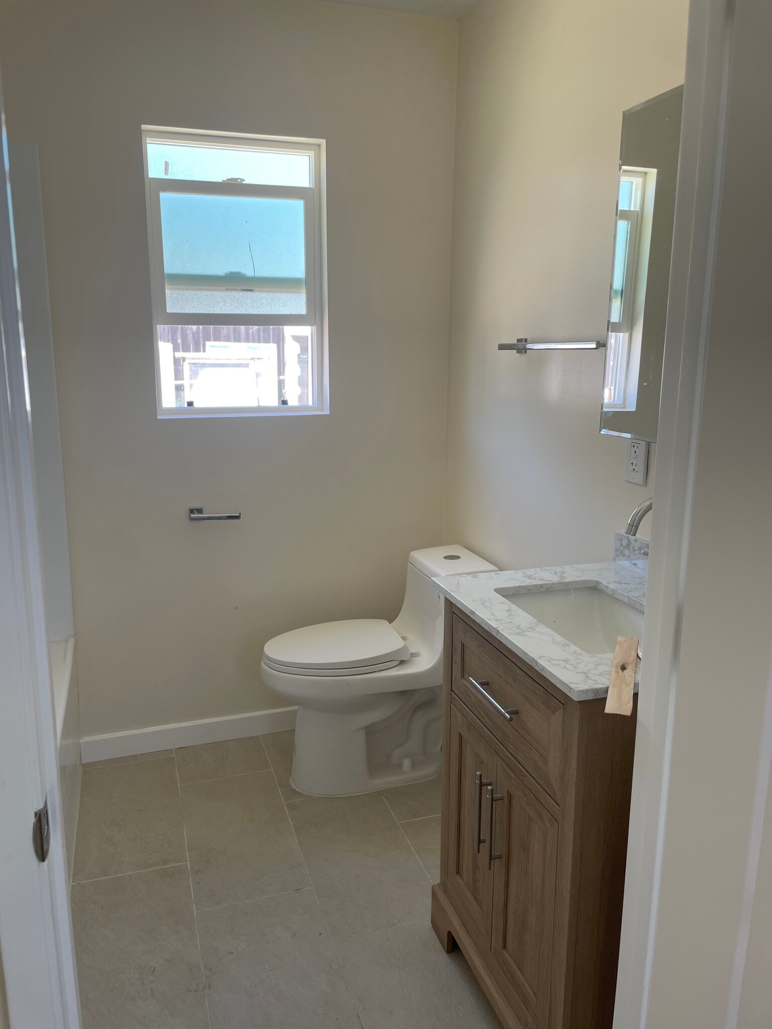 Building Photo - 2206 Spring St