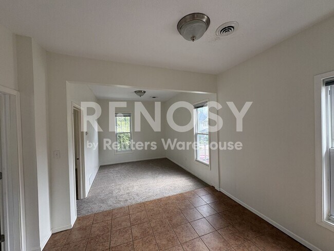 Building Photo - 708 Randolph Ave
