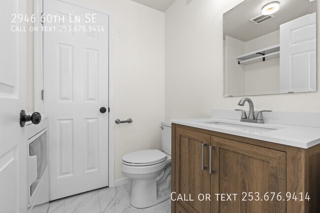 Building Photo - 2946 60th Ln SE