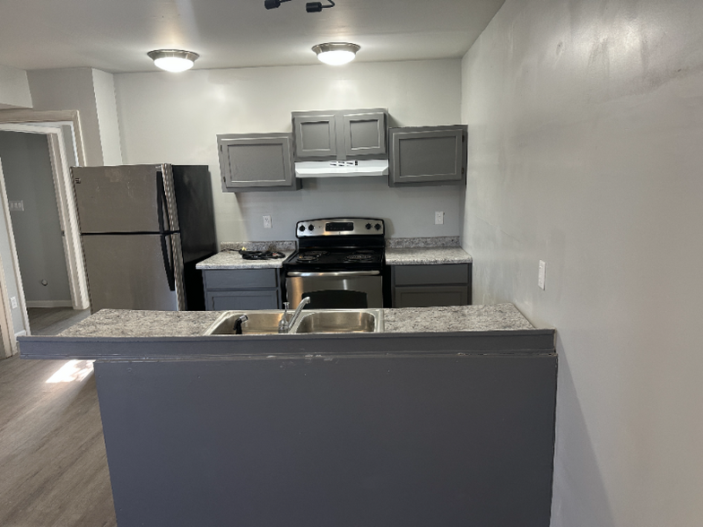 Building Photo - 2838 Linden Ave