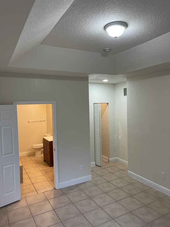 Primary Photo - 2739 NW 9th Plz