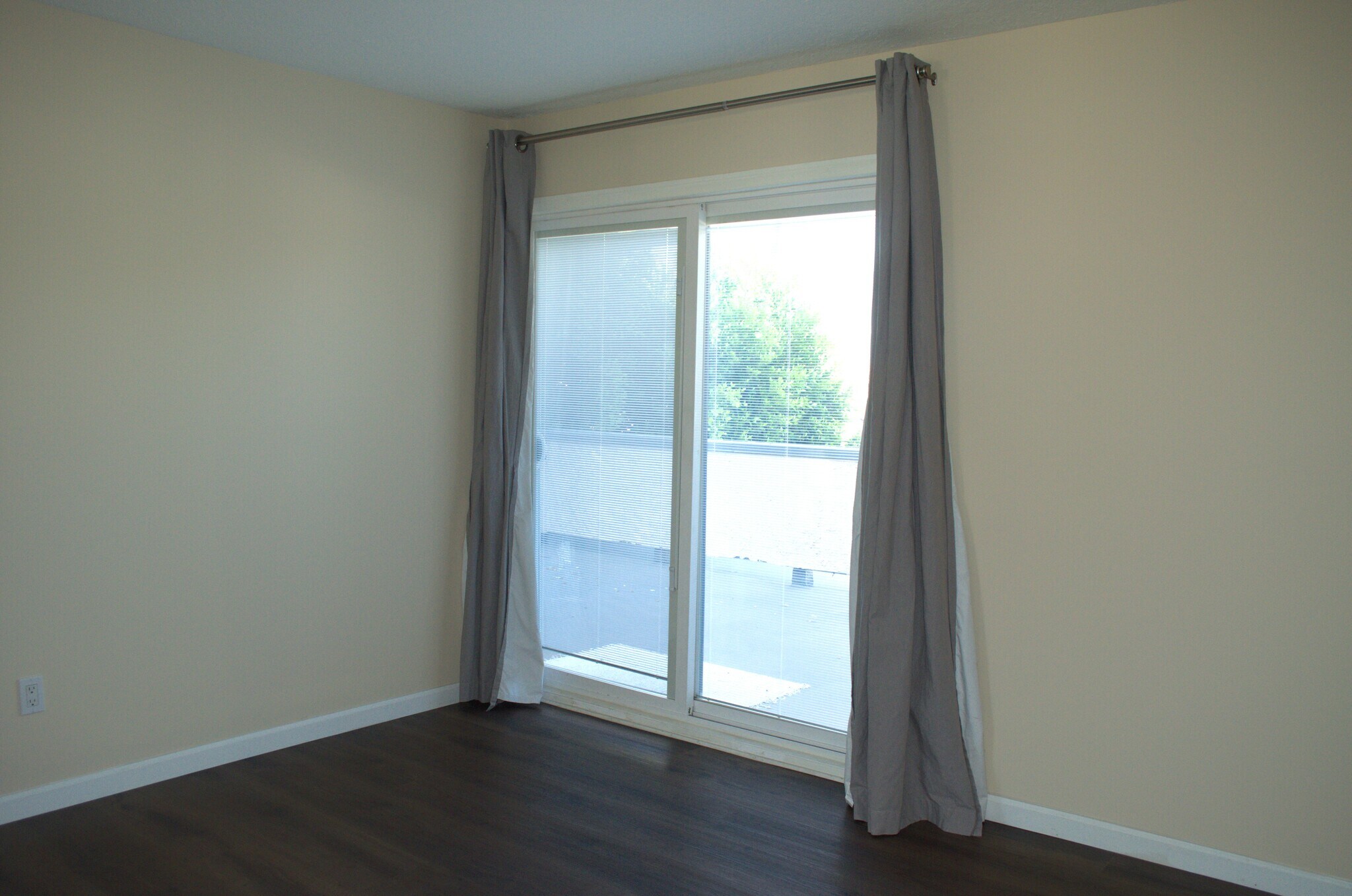 Building Photo - 22234 Miston Dr
