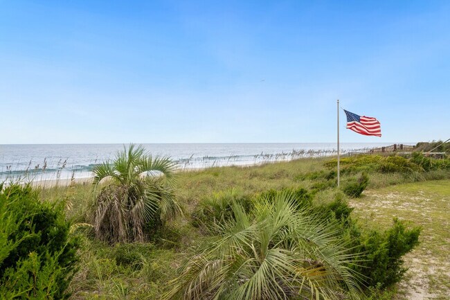 Building Photo - 911 Debordieu Blvd