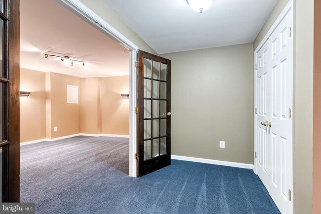 Building Photo - 10820 Sherwood Hill Rd