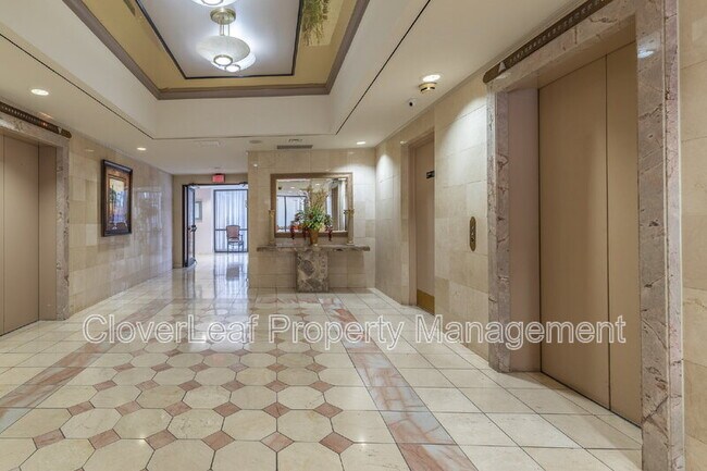 Building Photo - 7701 Wurzbach Rd
