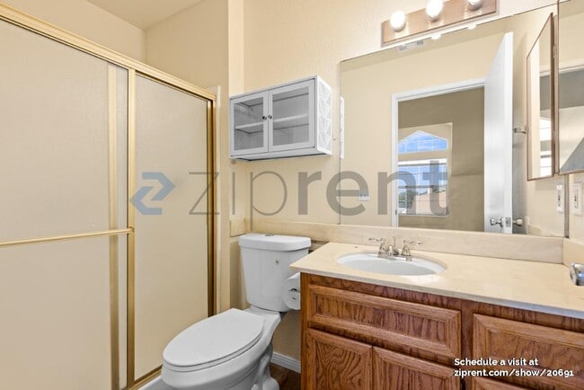 Building Photo - 399 G St