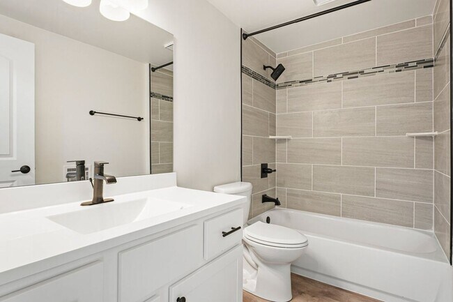 Building Photo - 1314 N Gammon Rd