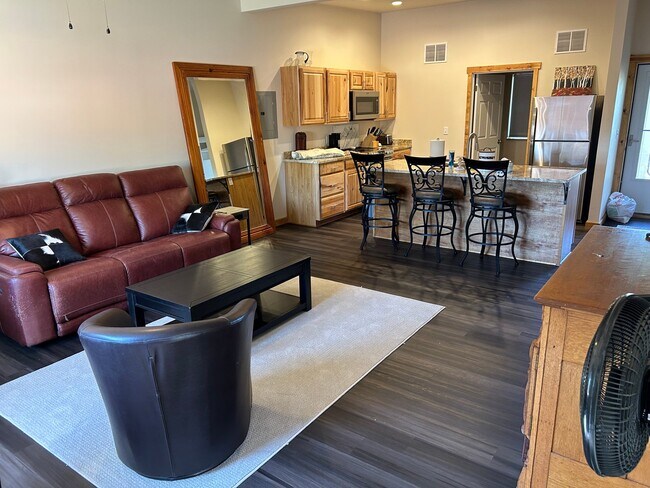 Building Photo - 351 W Buttercup Way