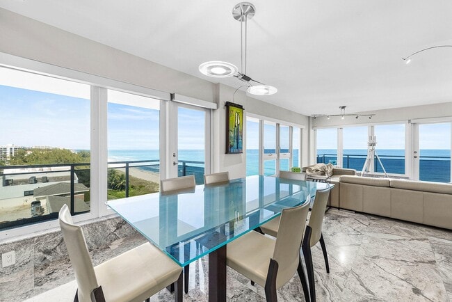 Building Photo - 2066 N Ocean Blvd