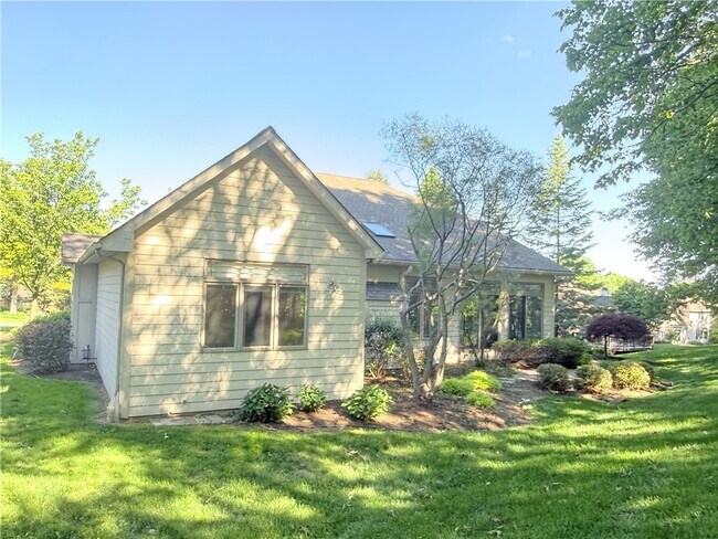 Building Photo - 11 Harrington Dr