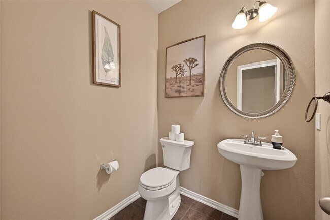 Building Photo - 4502 Mallory Creek Dr