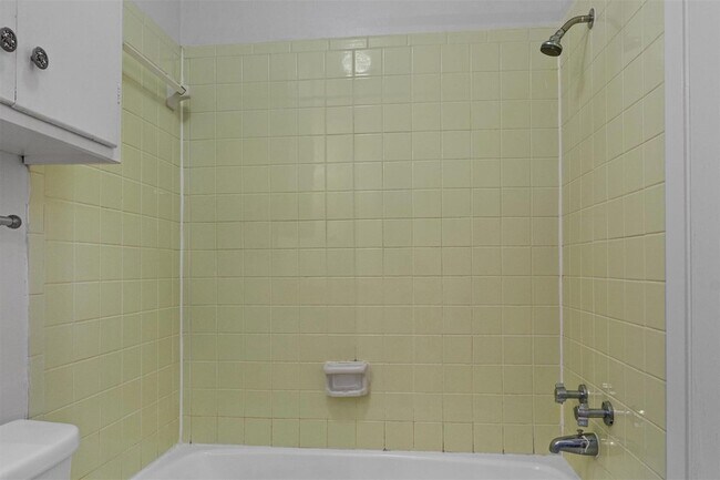 Building Photo - 3426 Willowrun Dr
