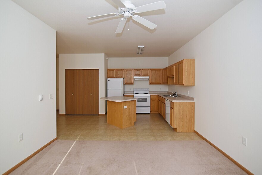 Building Photo - Cedar Ridge Apartments