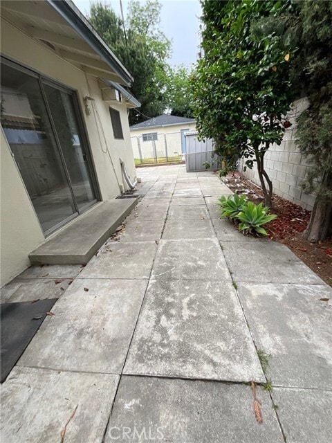 Building Photo - 9713 Longden Ave