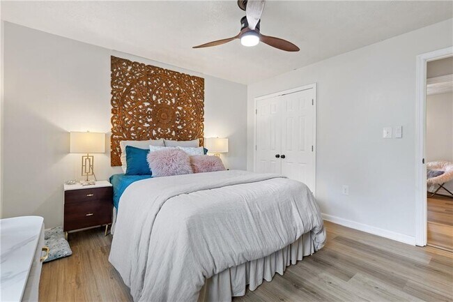 Building Photo - 1723 S Alvarado Terrace SW