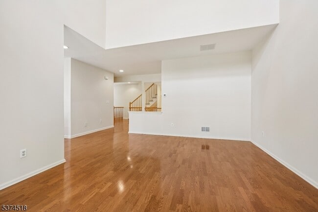 Building Photo - 618 Turlington Ct