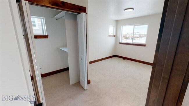 Building Photo - 1180 Baxter Creek Way