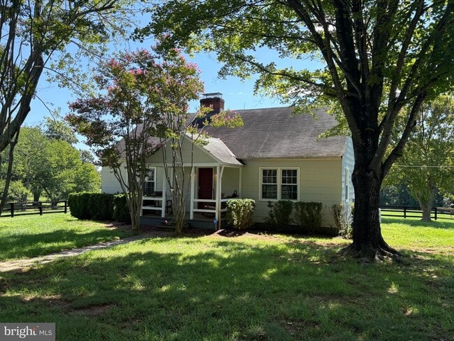 Building Photo - 7149 Gordonsville Rd