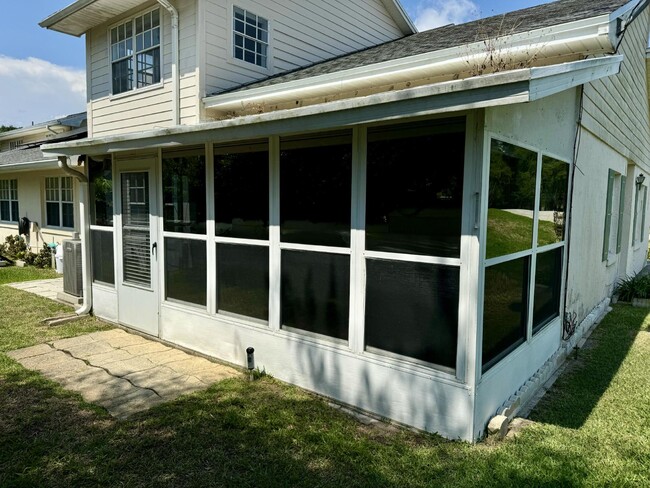 Building Photo - Charming 2-Bedroom Home in Clermont, FL (5...