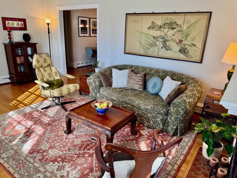 Living Room - 2308 Buckingham Ave