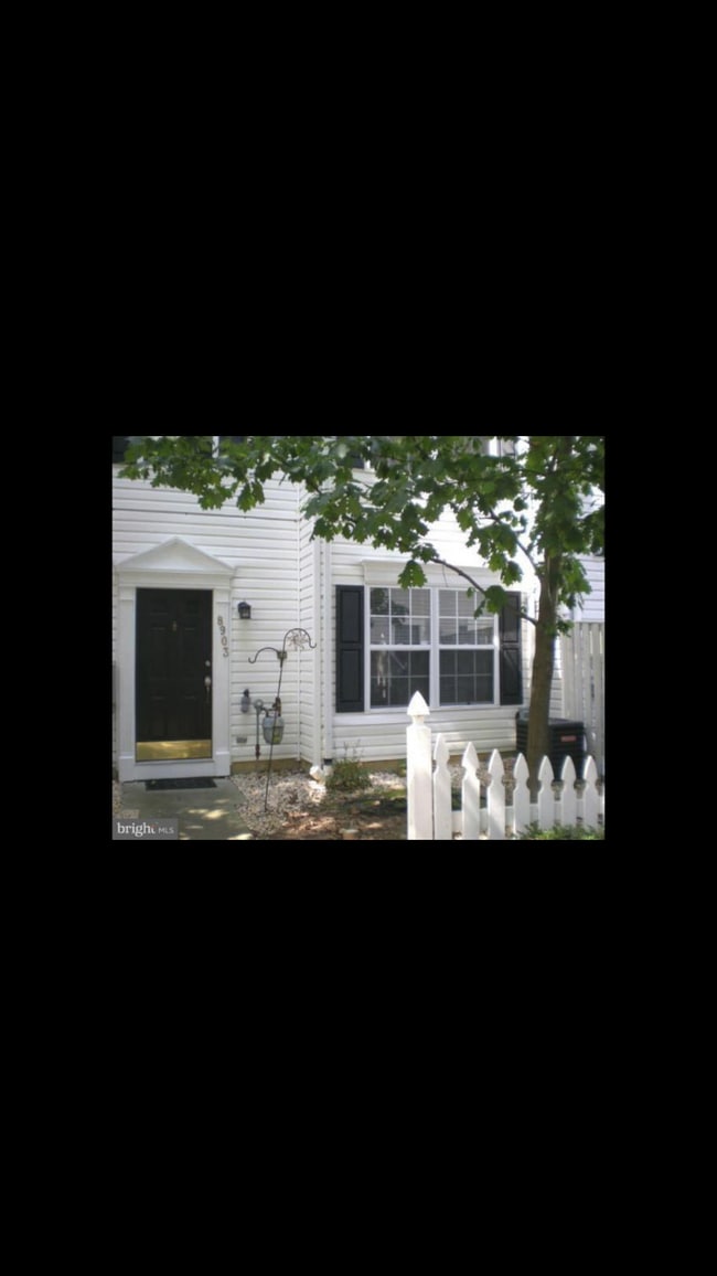 Building Photo - 8903 Mallard Ct