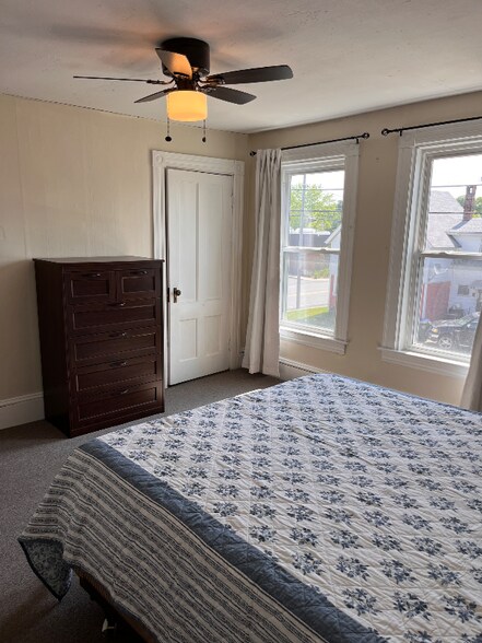 Building Photo - 408 Porter St