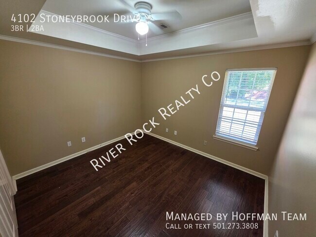 Building Photo - 4102 Stoneybrook Dr