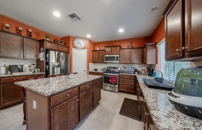 Building Photo - 6712 Lucas Dr