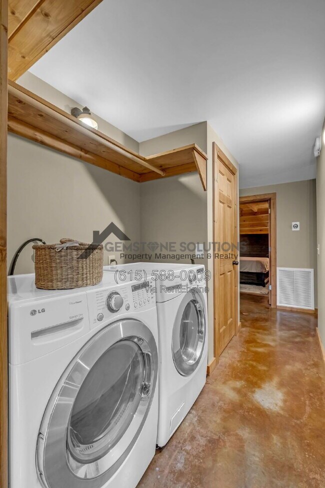Building Photo - 7507 Ivorybill Ln