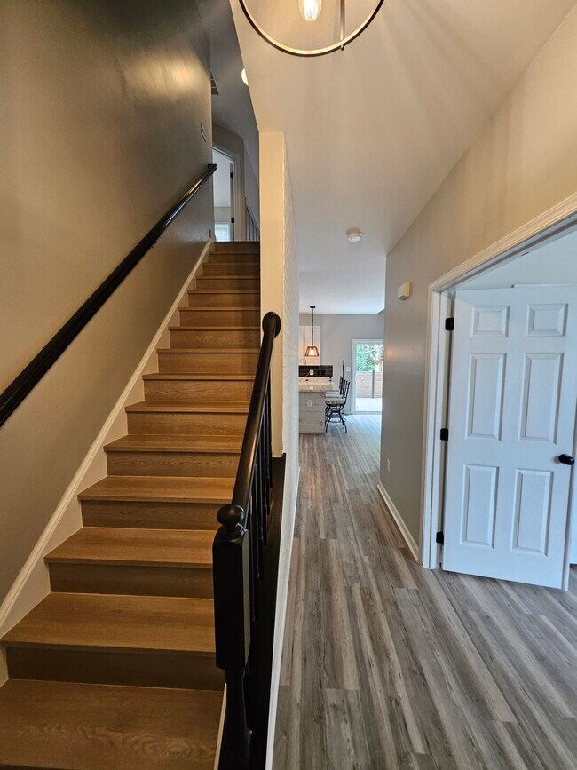 Building Photo - 14110 Shelby Cir