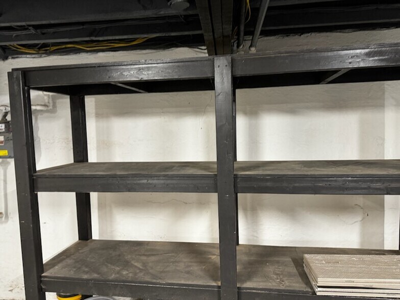 Building Photo - 517 Camden Ave