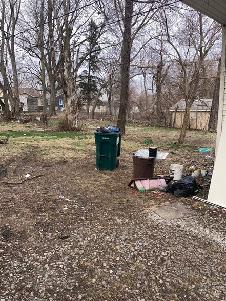 Building Photo - 1628 E Grand Ave