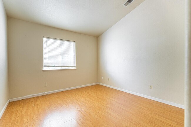 Building Photo - 4610 Fosberg Rd